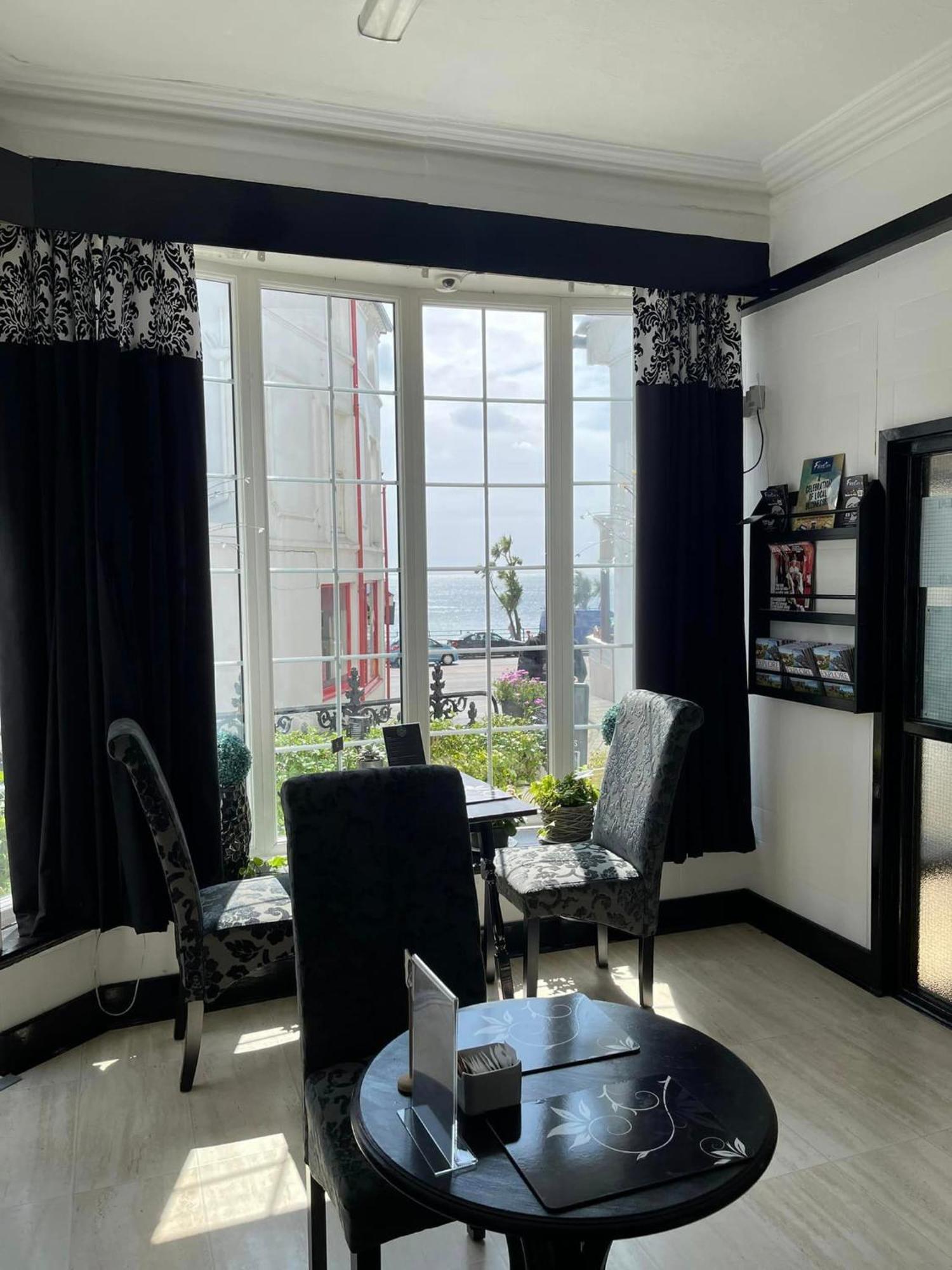 Edelweiss Guest House Дуглас Экстерьер фото