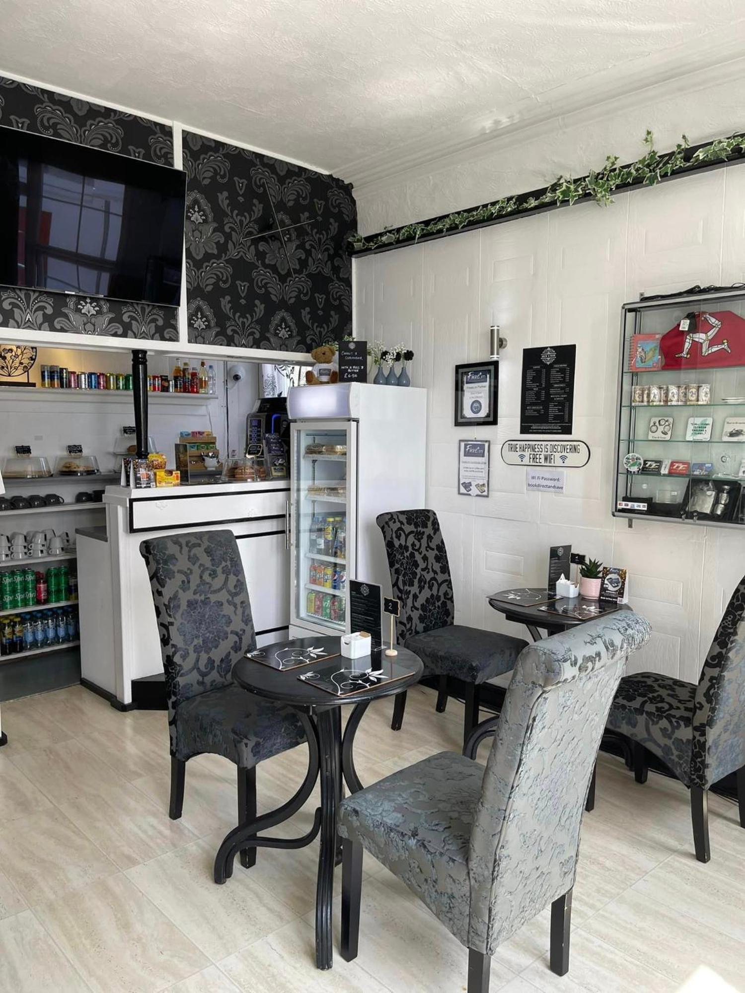 Edelweiss Guest House Дуглас Экстерьер фото